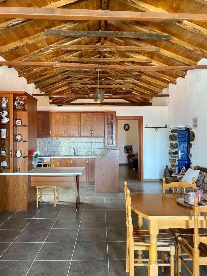 Politeika Traditional House Tirós Extérieur photo