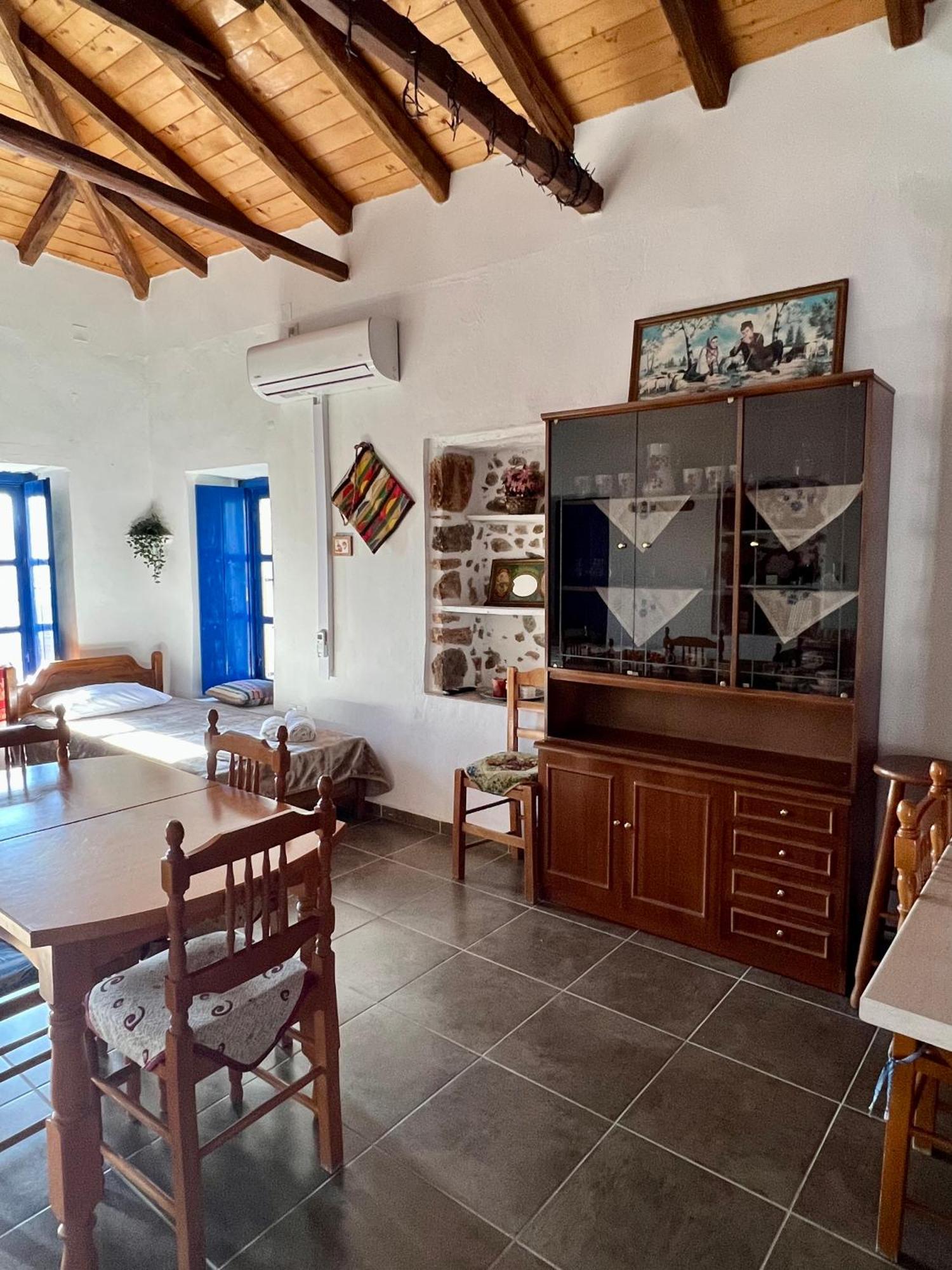 Politeika Traditional House Tirós Extérieur photo