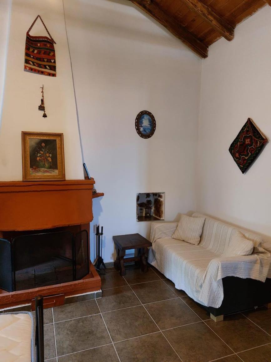Politeika Traditional House Tirós Extérieur photo