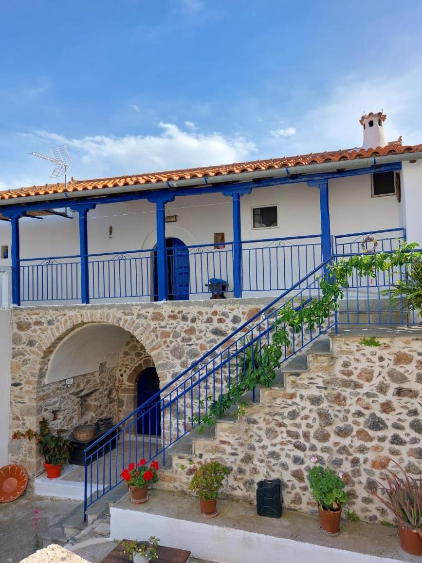 Politeika Traditional House Tirós Extérieur photo